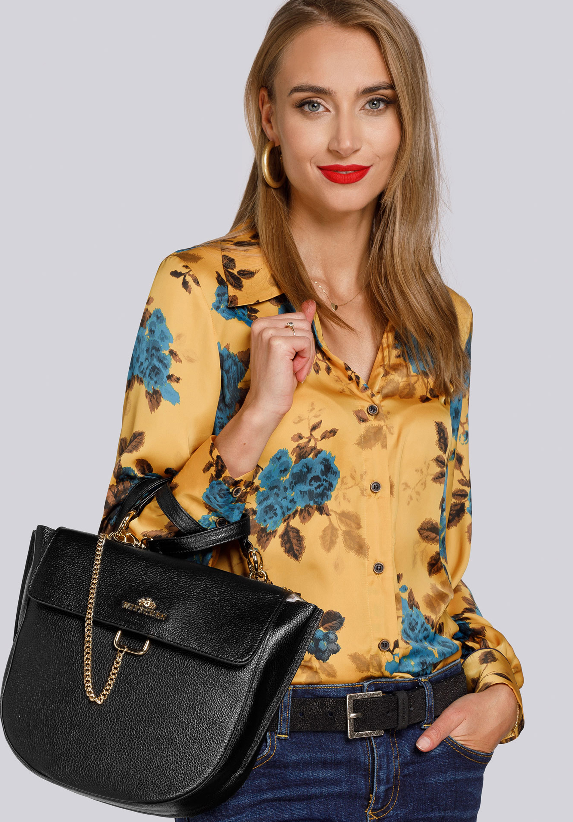 Umhängetasche aus Leder mit Kette