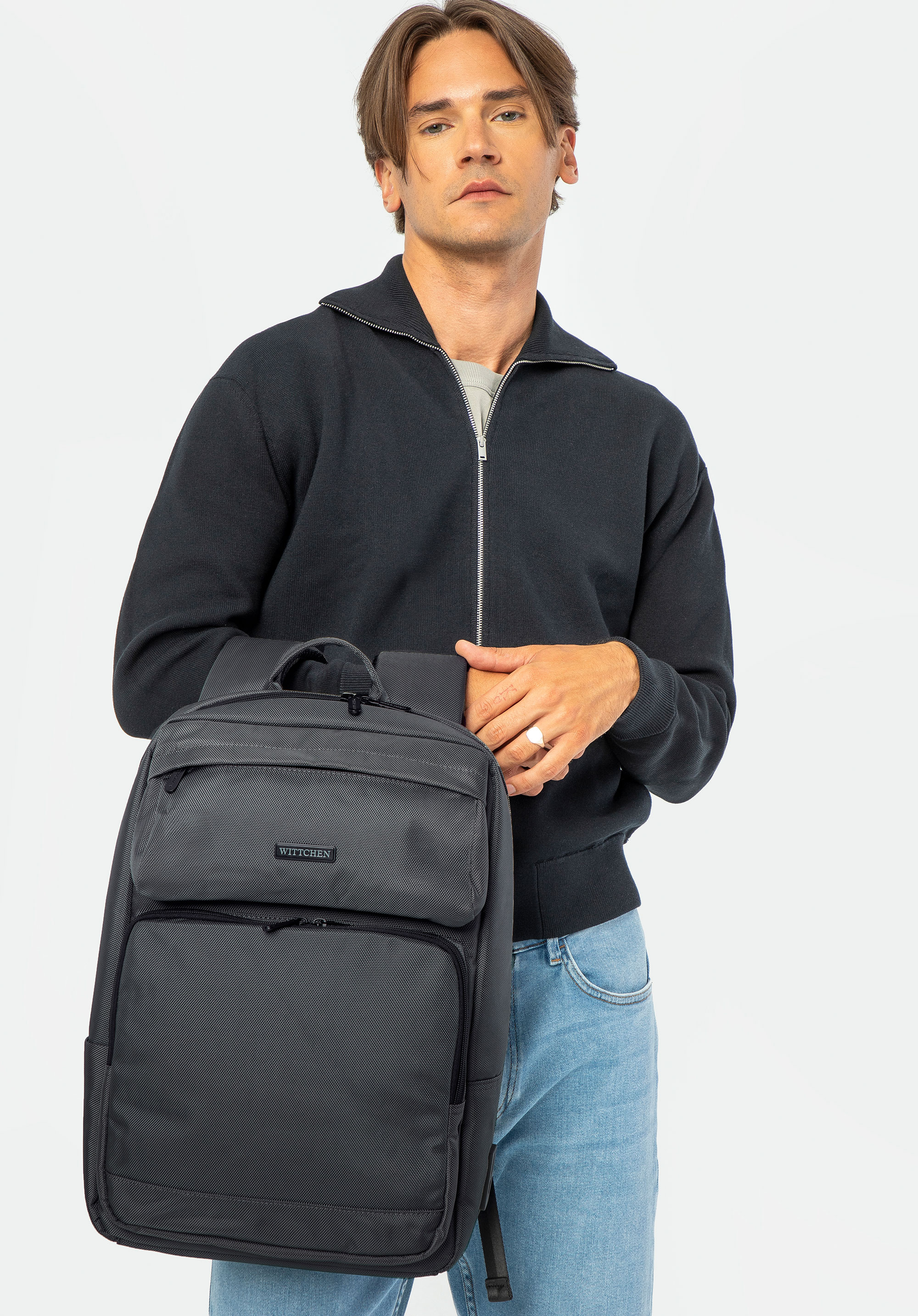 Pánský batoh na notebook 15,6” se dvěma předními kapsami