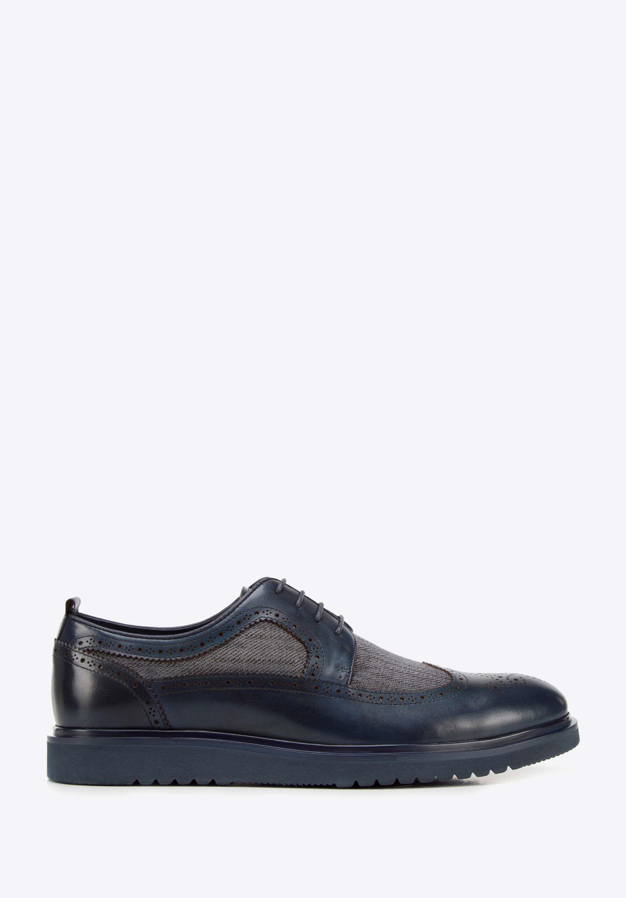 Férfi brogue félcipő modern gumihab talppal
