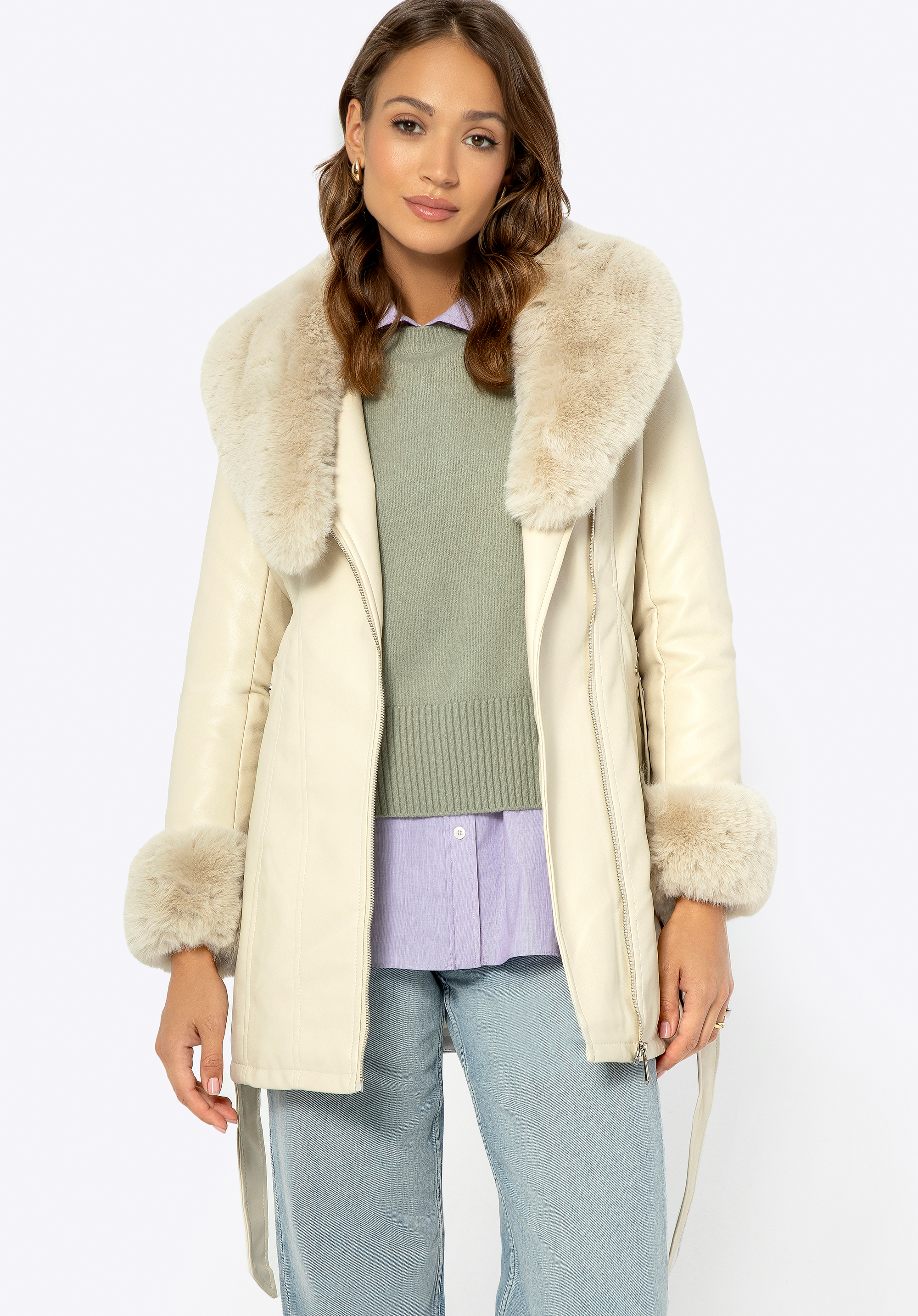 Dámský kabát s límcem z umělé kožešiny, světle béžová, 99-9P-108-0-2XL, Obrázek 1