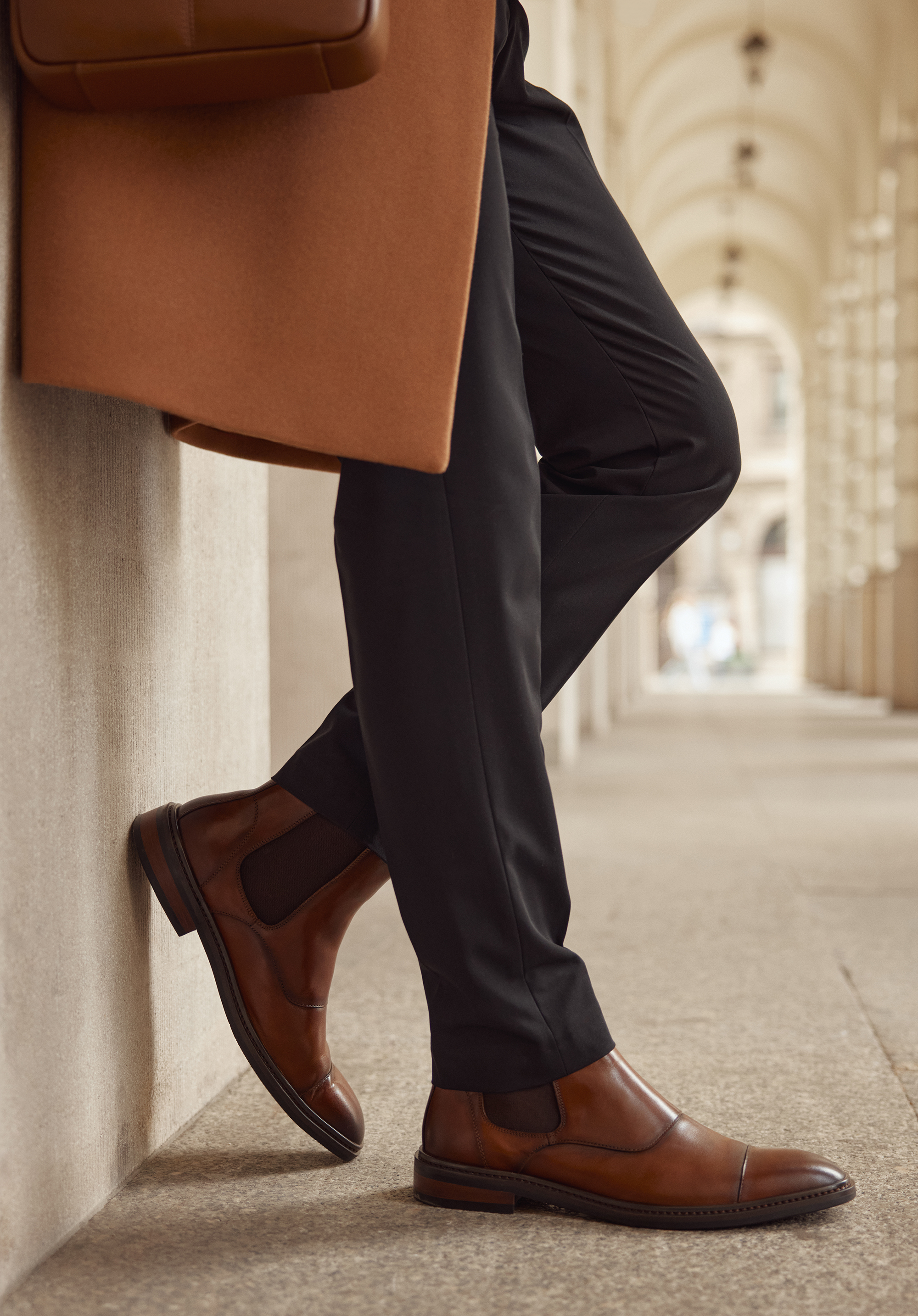 Elegantné pánske kožené čižmy Chelsea, svetlohnedá, 103-M-501-5-41, Obrázok 1