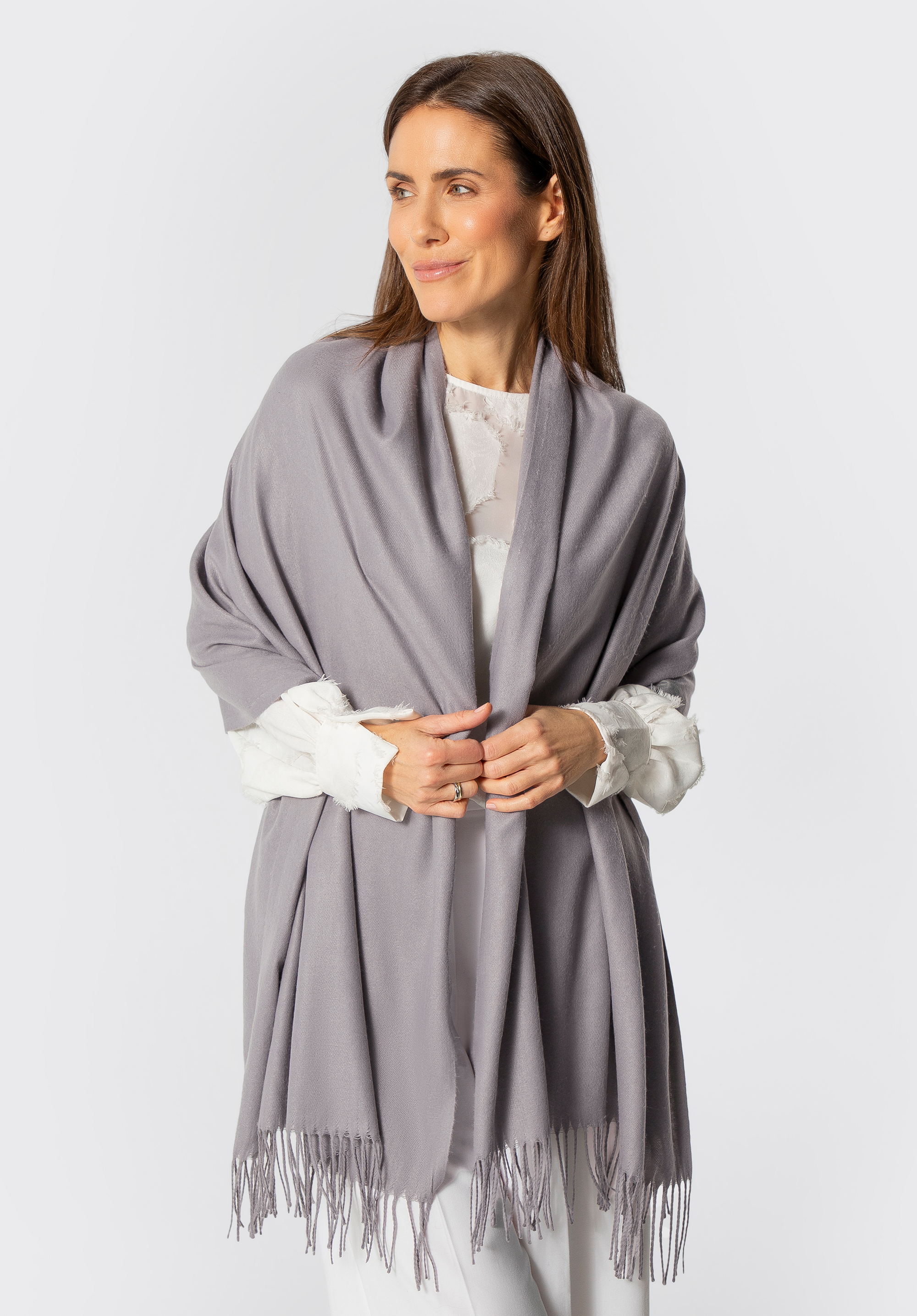 Női egyszínű rojtos sál, szürke, 101-7F-100-0, Fénykép 1