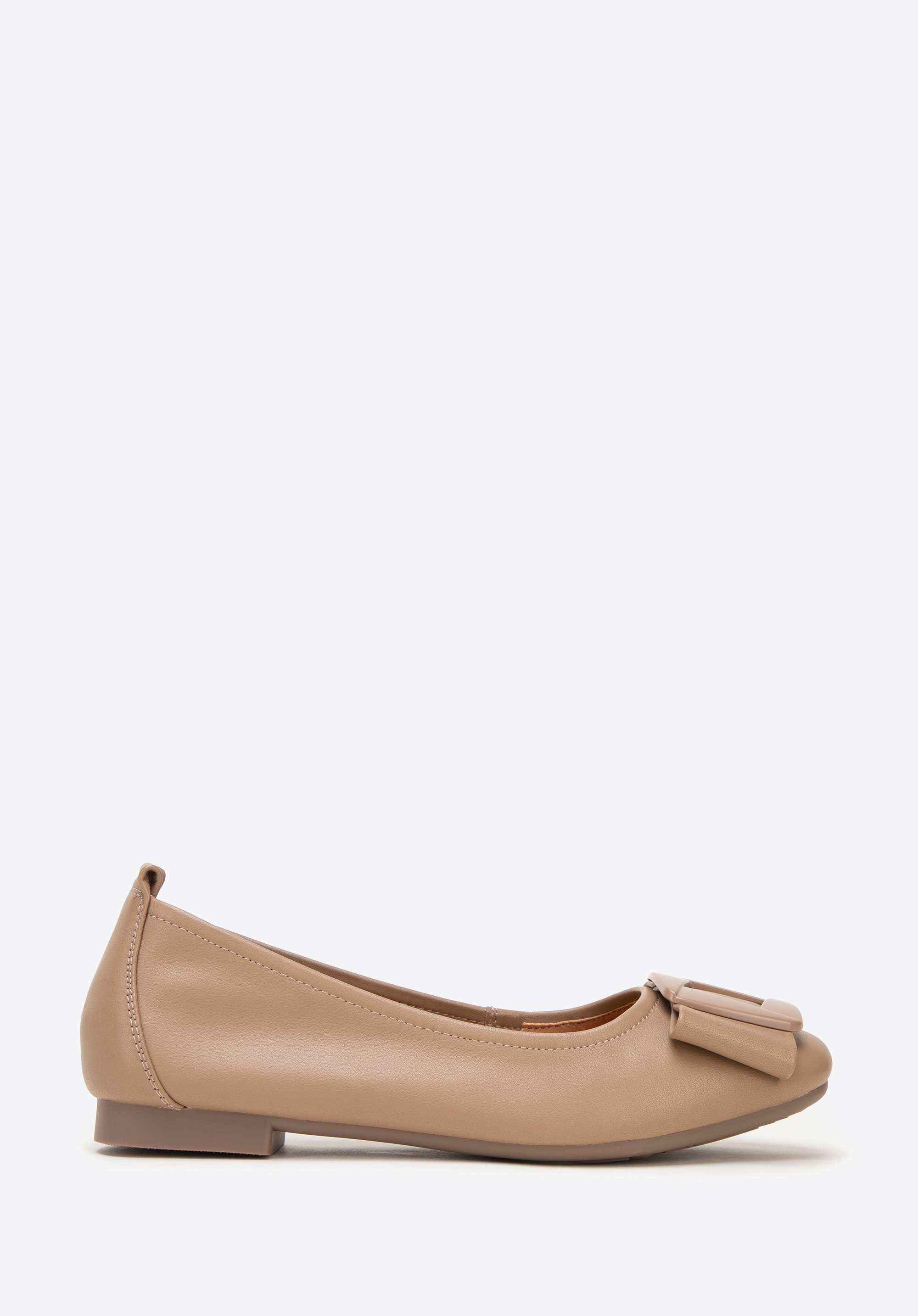Ballerinas aus Leder mit geometrischer Schnalle, taupe, 99-D-971-9-35, Bild 1