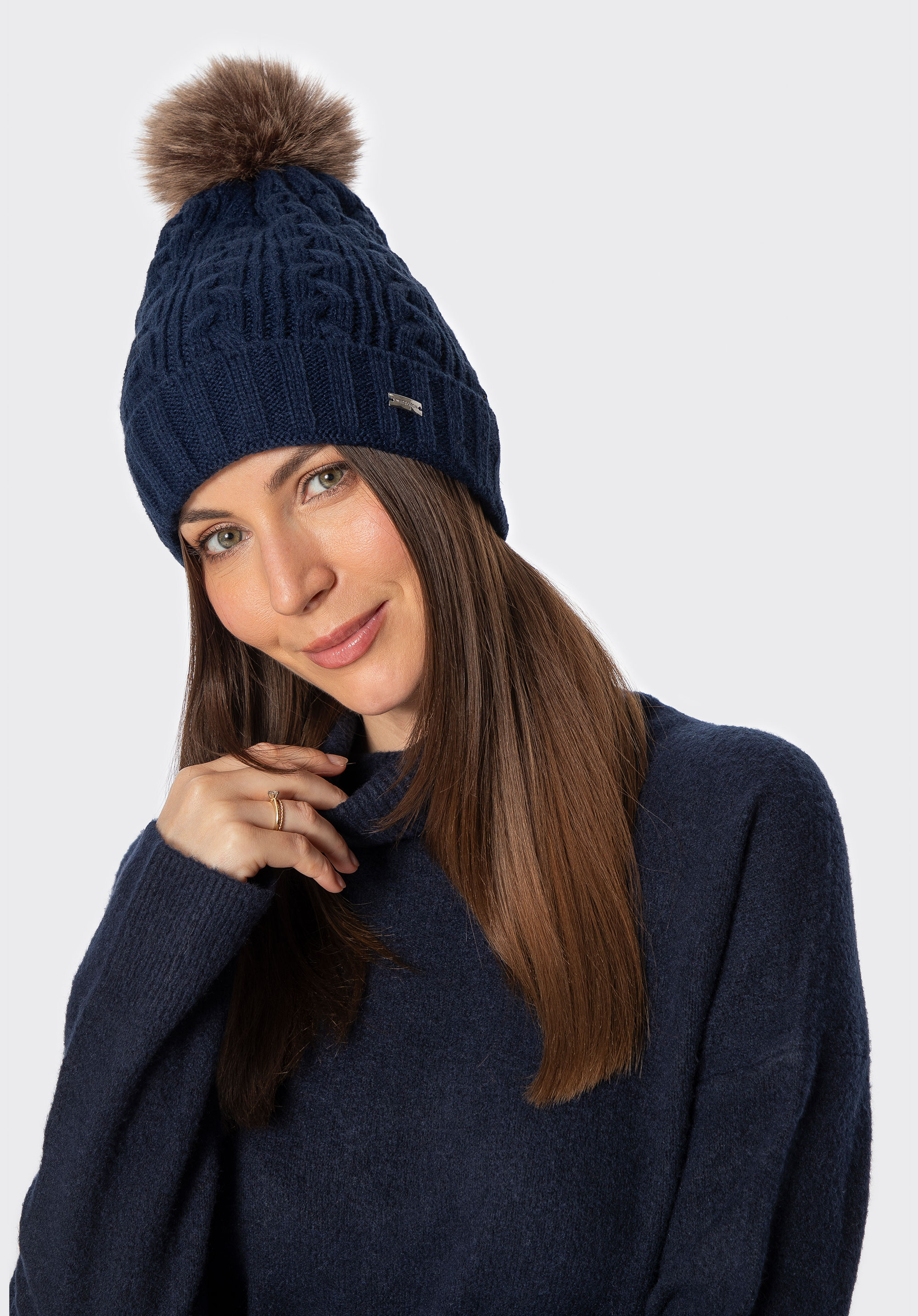 Жіноча шапка з плетінням «косичкою» і помпоном, темно-синій, 101-HF-016-7, Фото 1