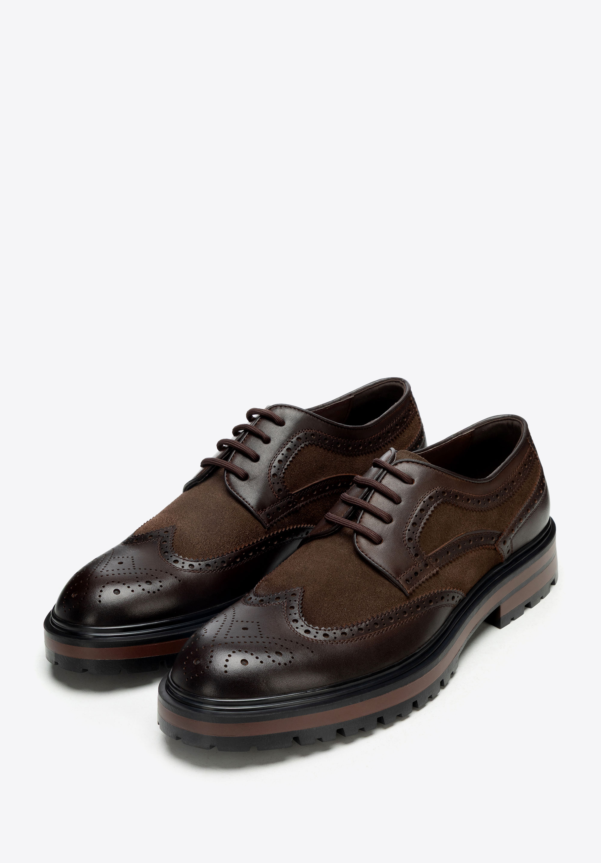 Men’s leather brogues with track sole, tmavě hnědá, 101-M-516-4-41, Obrázek 1