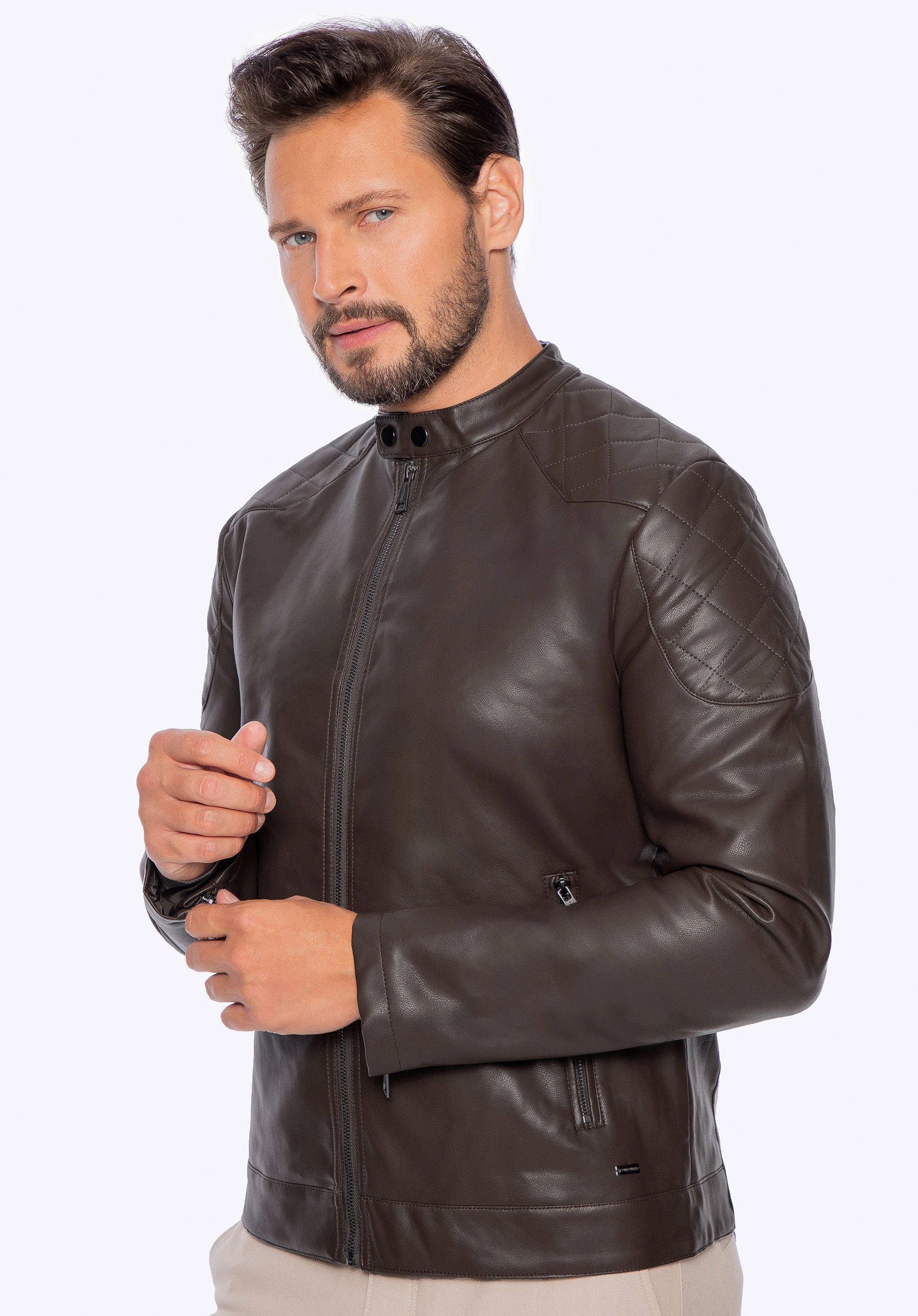 Pánská bunda z ekologické kůže s prošíváním na ramenou, tmavě hnědá, 97-9P-155-4-XL, Obrázek 1