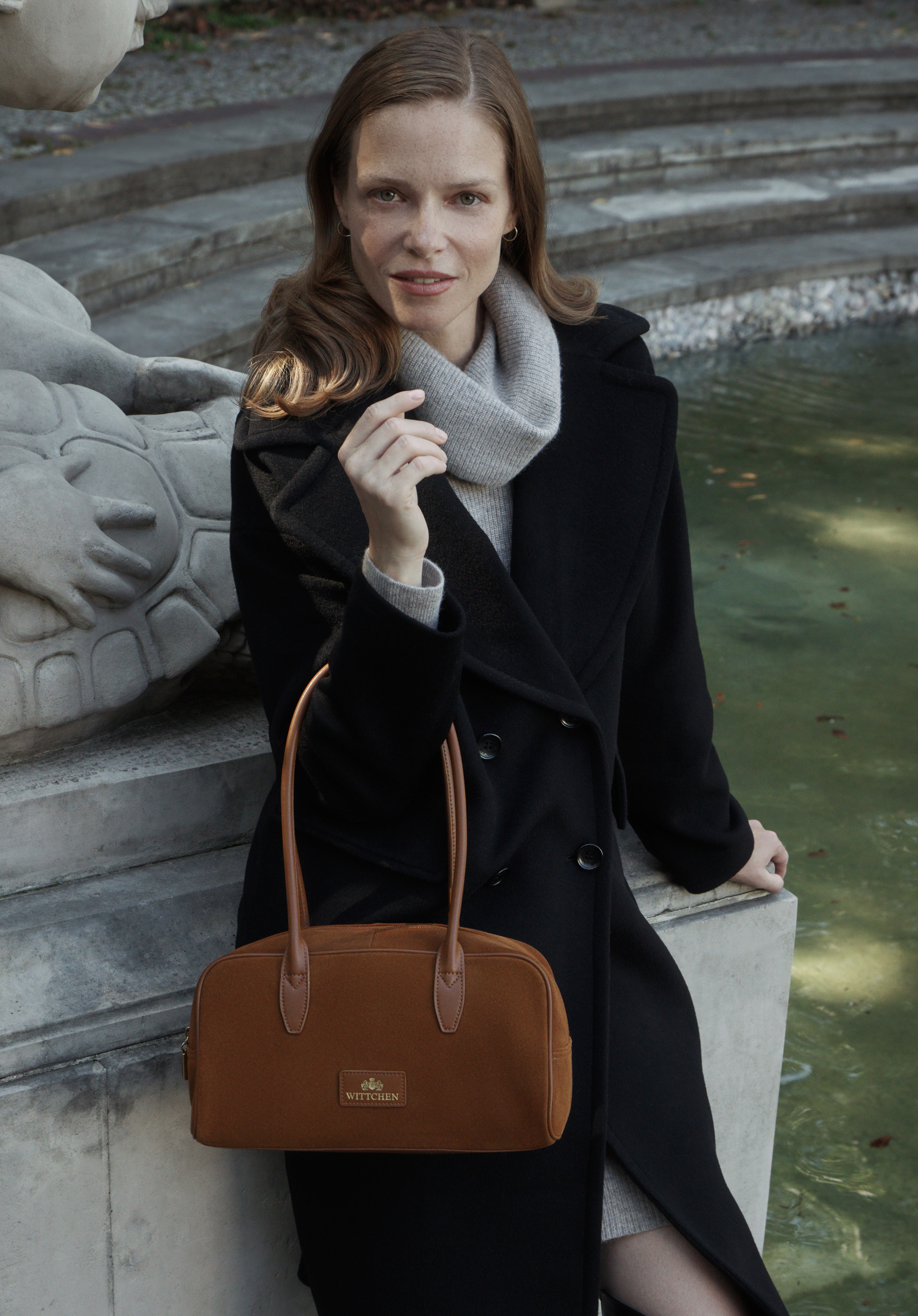 Női velúr kézitáska, világos barna, 101-4E-621-5, Fénykép 1