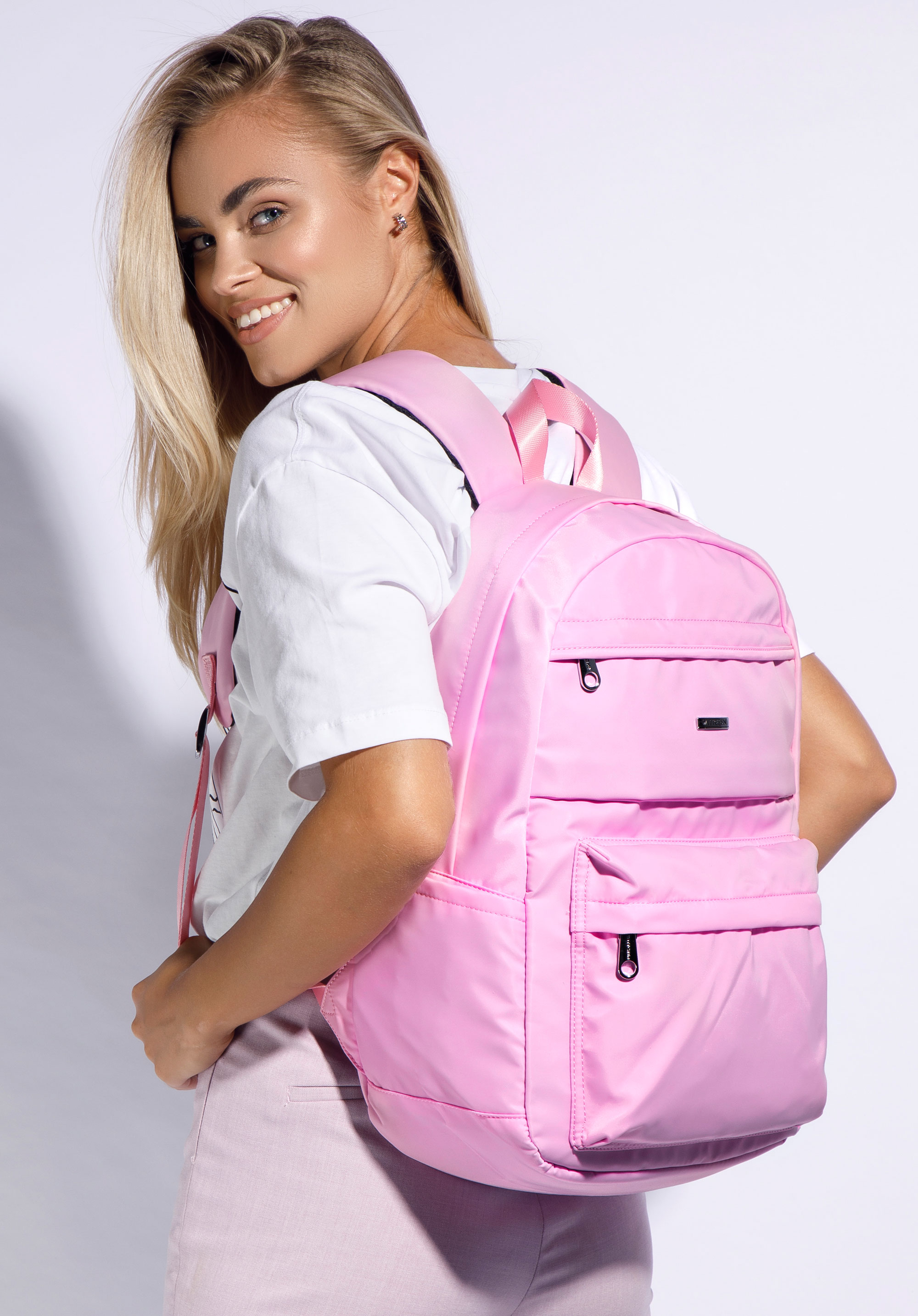 Nagyméretű női nylon hátizsák