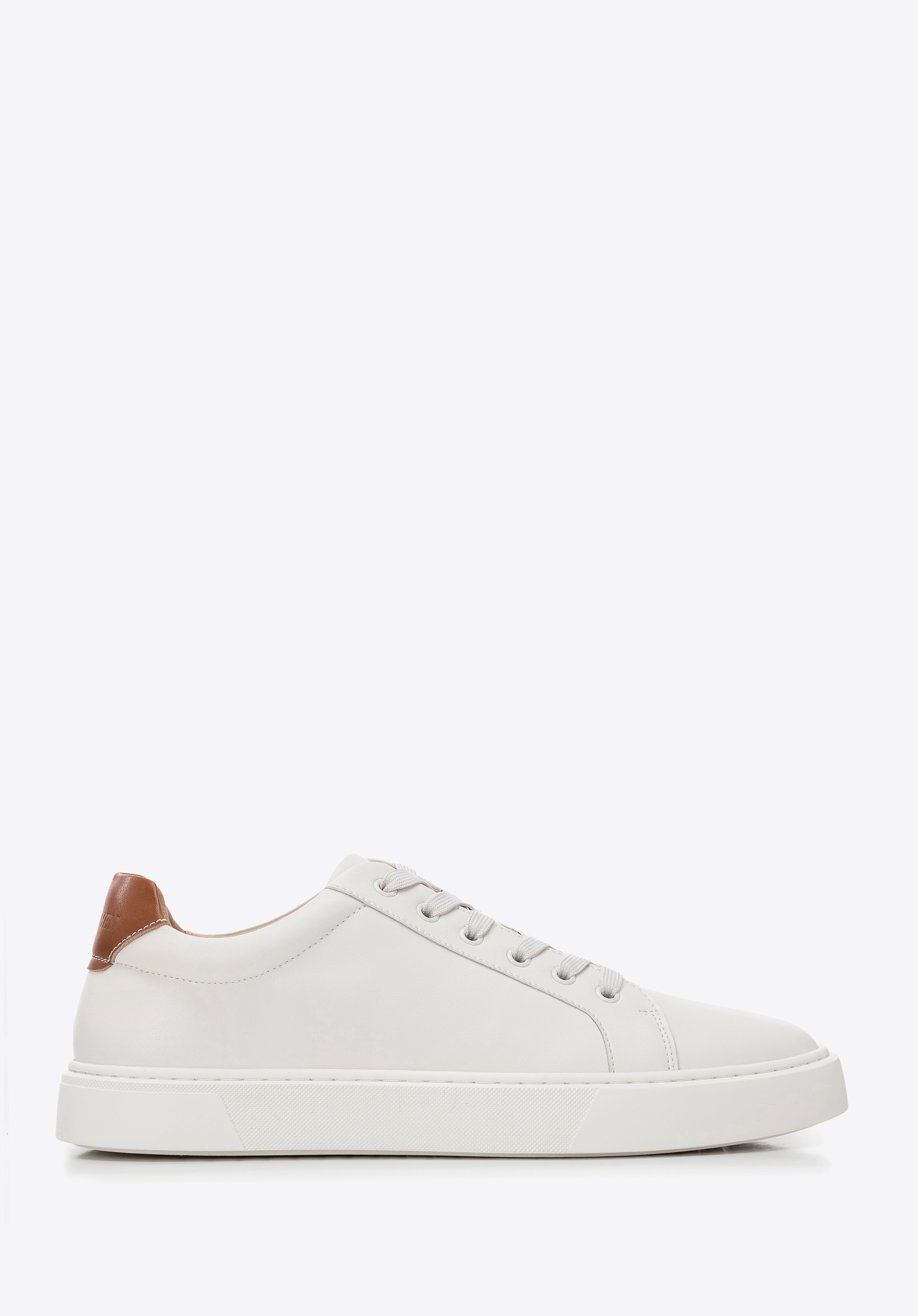 Zweifarbige Herren-Sneakers aus Leder, weiß-braun, 100-M-700-5-45, Bild 1