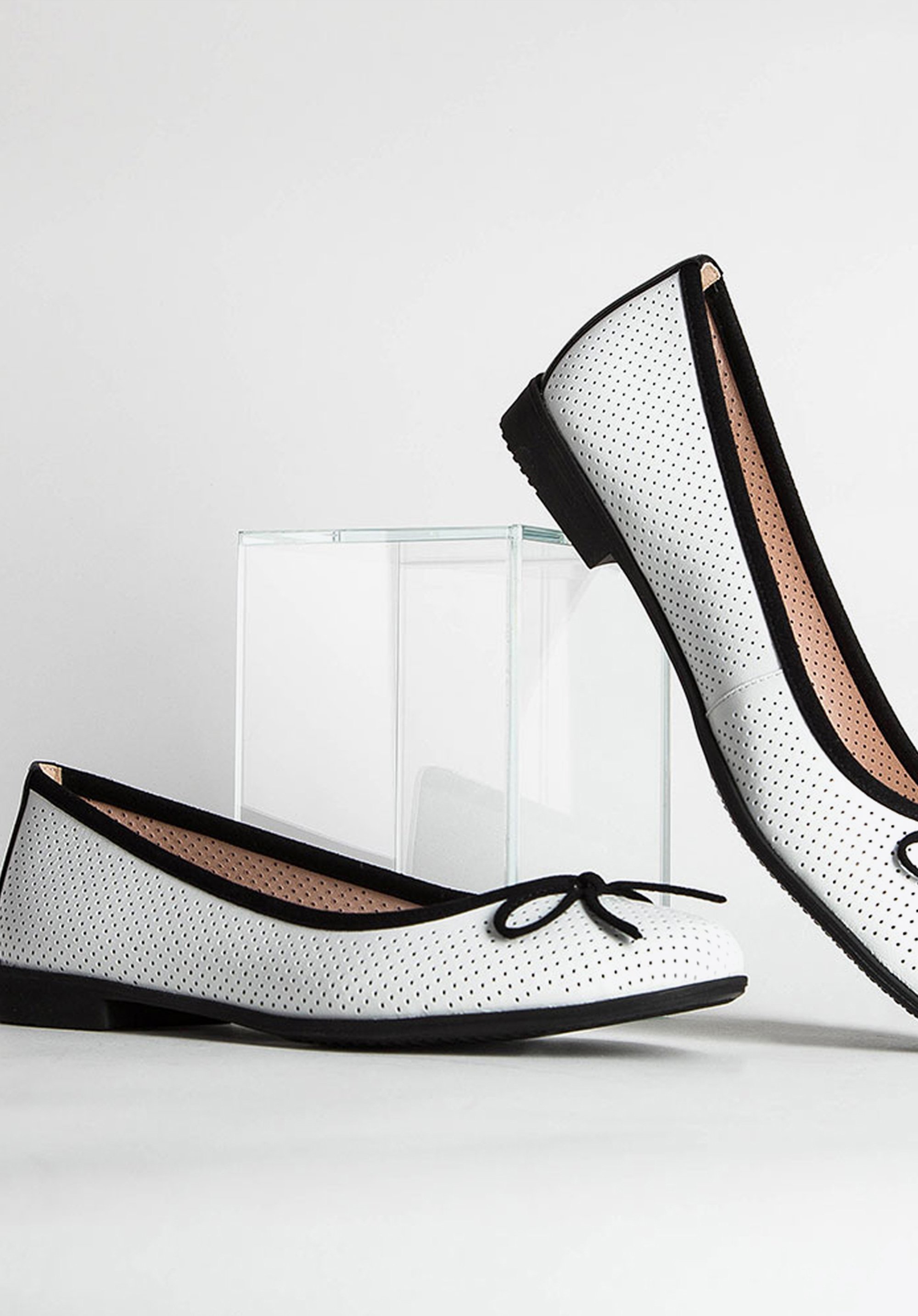 BALLERINA, weiß-schwarz, 90-D-967-0-35, Bild 1