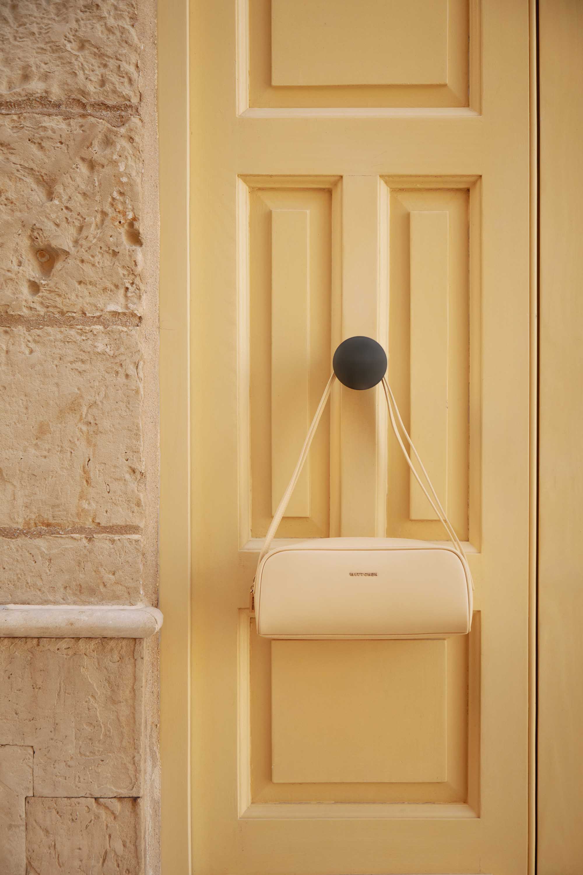 Жіночі сумки через плече