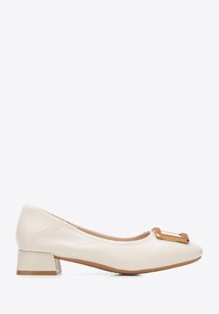 Leather ballerina shoes with decorative buckle detail, light beige, 94-D-950-0-35, Photo 1