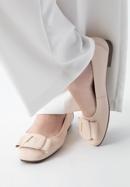 Soft leather ballerina shoes with geometric buckle detail, cream, 98-D-957-G-38, Photo 15