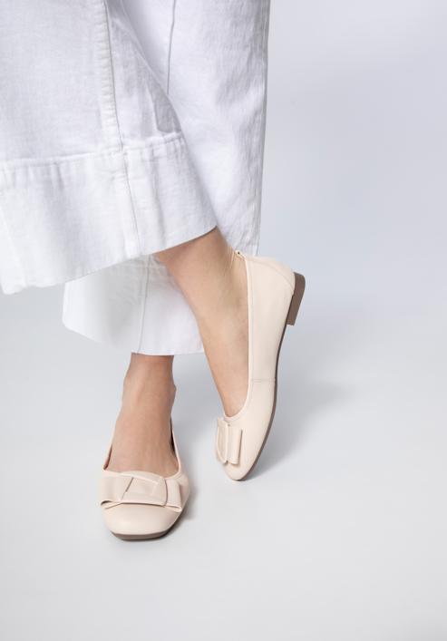 Soft leather ballerina shoes with geometric buckle detail, cream, 98-D-957-G-35, Photo 16