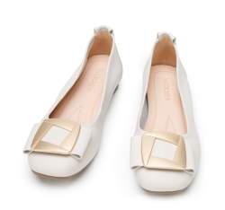 Leather ballerina shoes with decorative buckle detail, light beige, 94-D-951-0-36, Photo 1