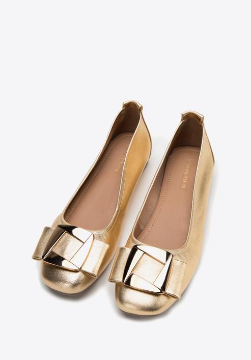 Soft leather ballerina shoes with geometric buckle detail, gold, 98-D-957-1-40, Photo 2