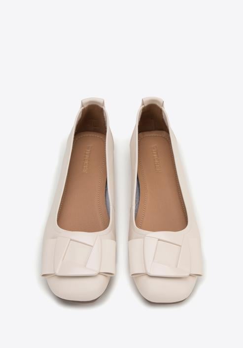 Soft leather ballerina shoes with geometric buckle detail, cream, 98-D-957-G-36, Photo 3