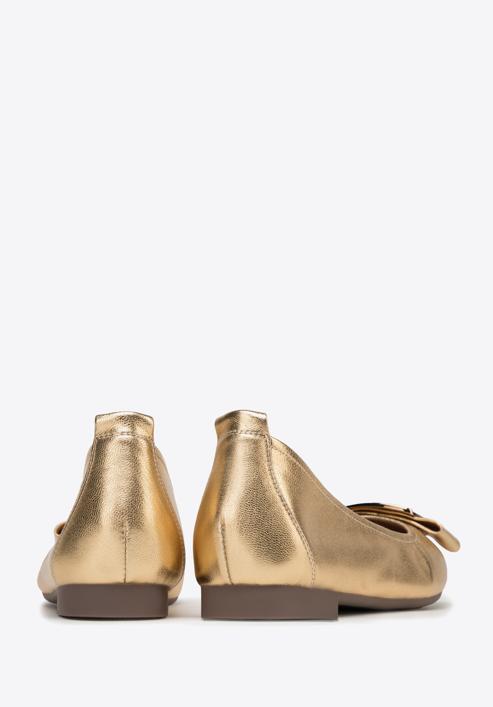 Soft leather ballerina shoes with geometric buckle detail, gold, 98-D-957-G-37, Photo 4