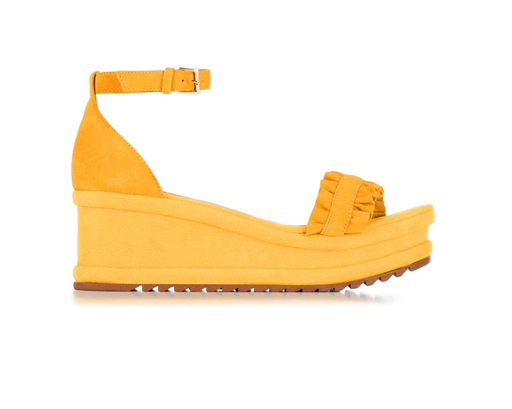 buty na koturnie z wiązaniem