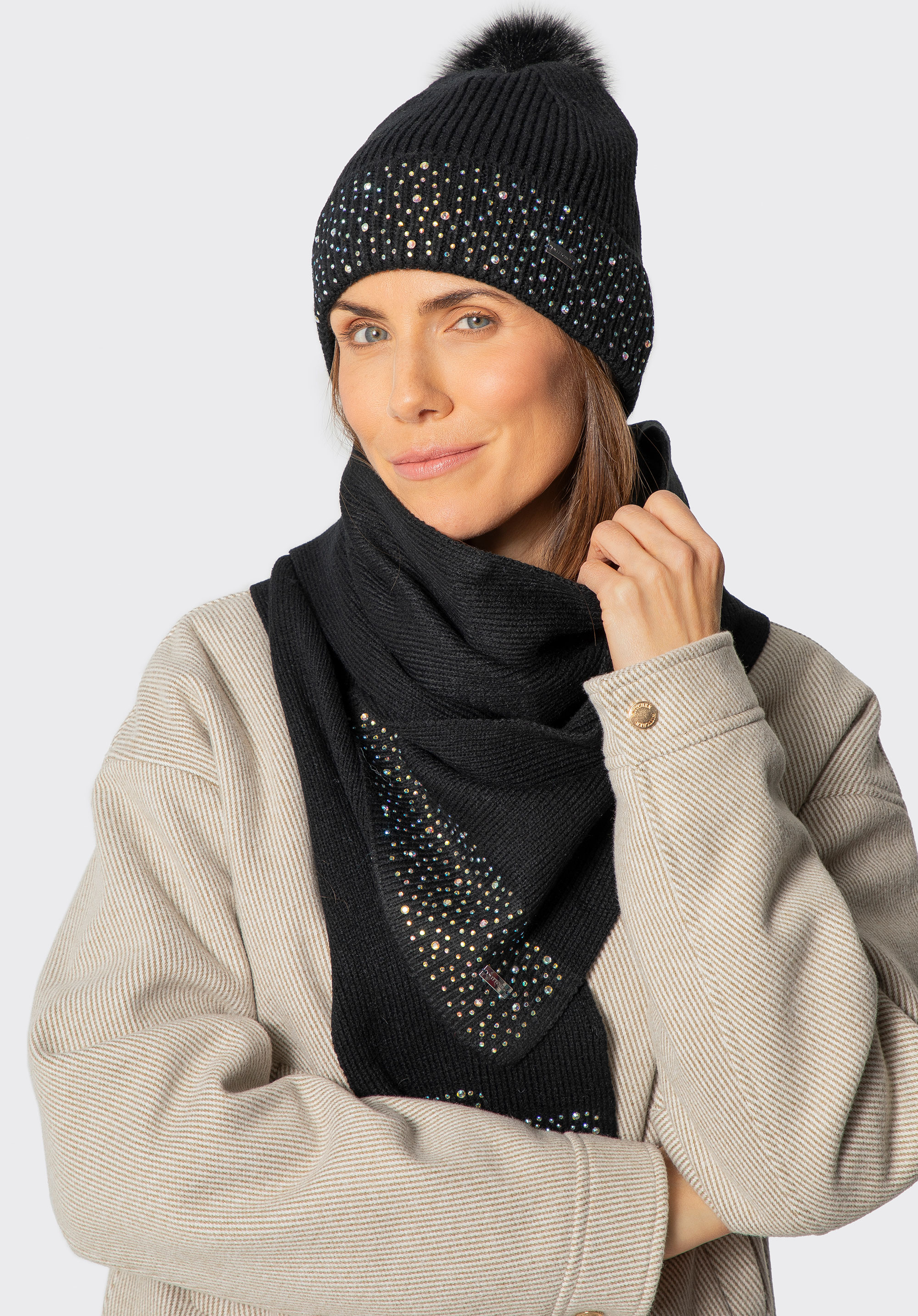 Women's winter hat with rhinestone beads, black, 101-HF-204-1, Photo 1