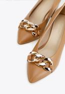 Leather classic court shoes with chain detail, brown, 96-D-502-1-37, Photo 7