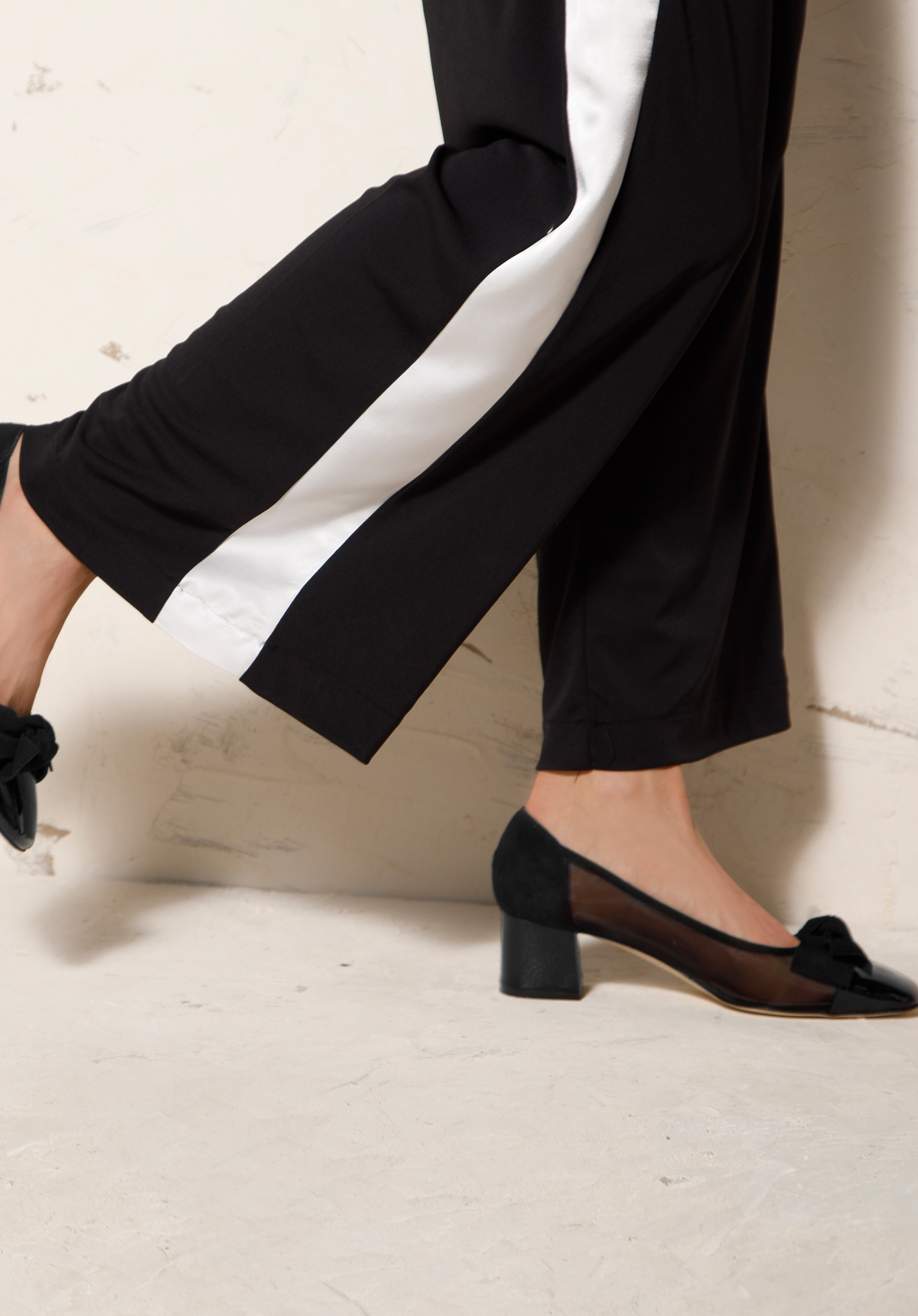 Shoes, black, 92-D-102-1-39, Photo 1