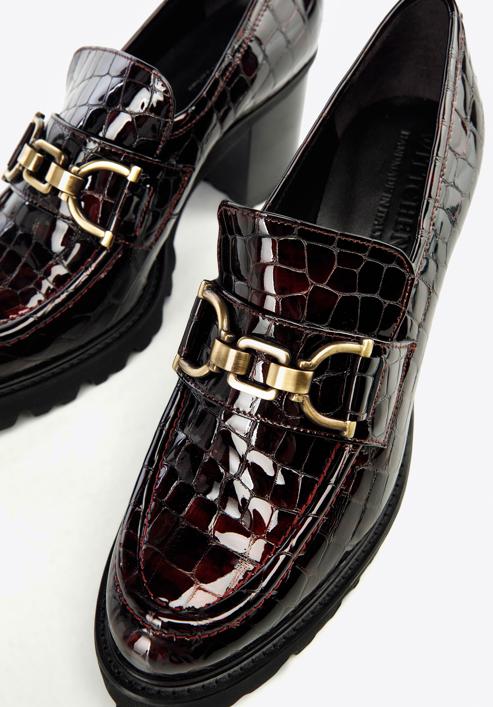 Croc-embossed patent leather court shoes with buckle detail, burgundy, 97-D-108-3-37, Photo 9