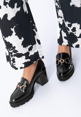 Patent leather court shoes with buckle detail, black, 97-D-107-1-37_5, Photo 1
