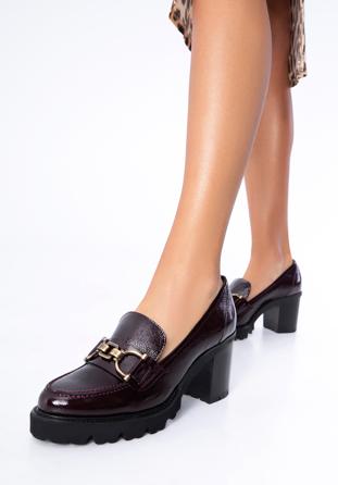 Patent leather court shoes with buckle detail, deep burgundy, 97-D-107-3-41, Photo 1