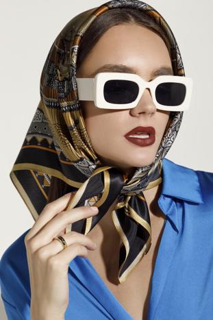 Women's large silk patterned shawl, black-gold, 95-7D-S02-X11, Photo 1