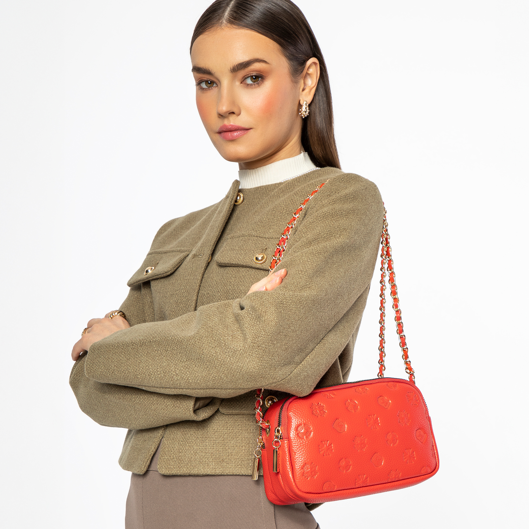 Dámska kožená crossbody kabelka na retiazke zlatá 99-4E-305-G, Vyberte variant oranžová
