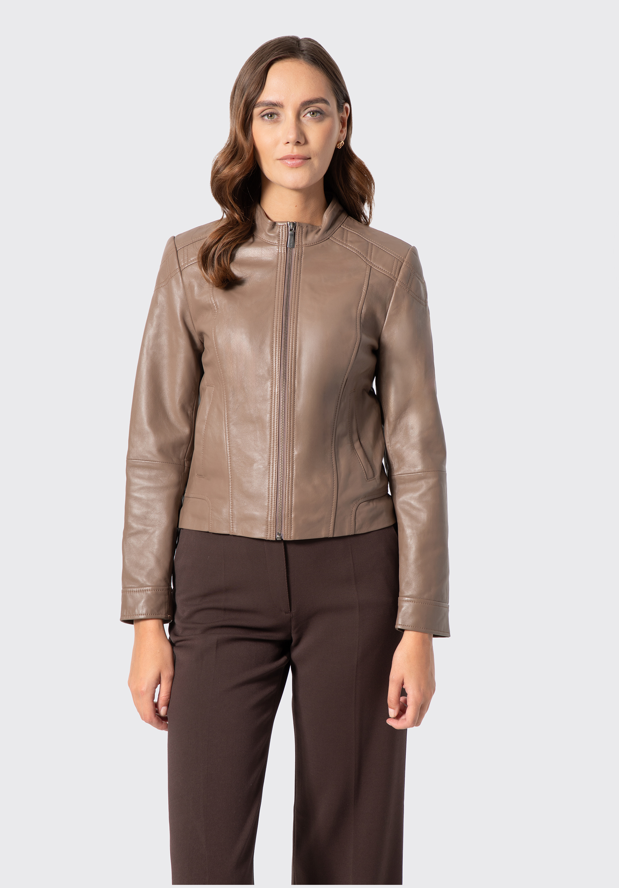 Damska kurtka ze skóry owczej ze stójką, taupe, 103-09-800-9-2XL, Zdjęcie 1
