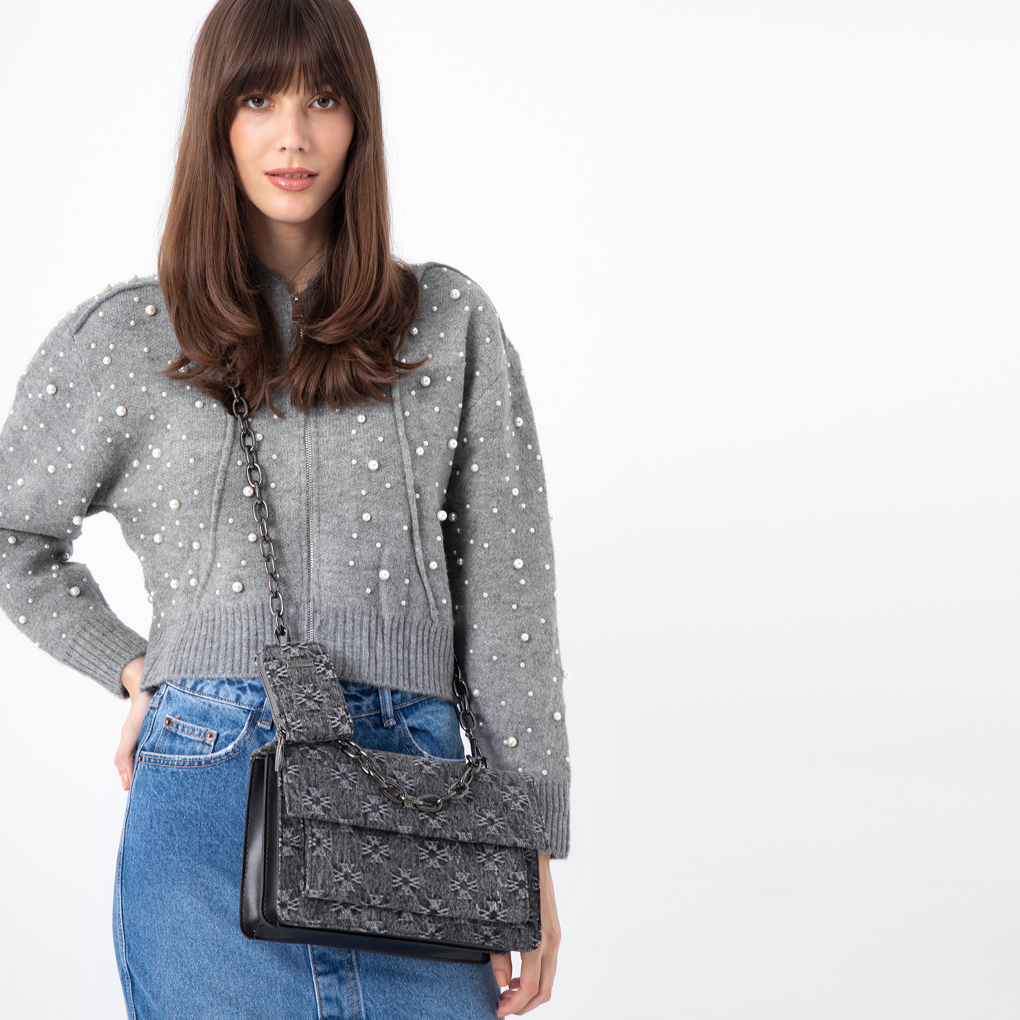 Crossbody kabelka z rifľoviny s monogramom 97-4Y-212-8, Vyberte variant šedá