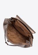 Damski plecak z ekoskóry z metaliczną klapą i paskami, brązowy, 95-4Y-404-44, Zdjęcie 3