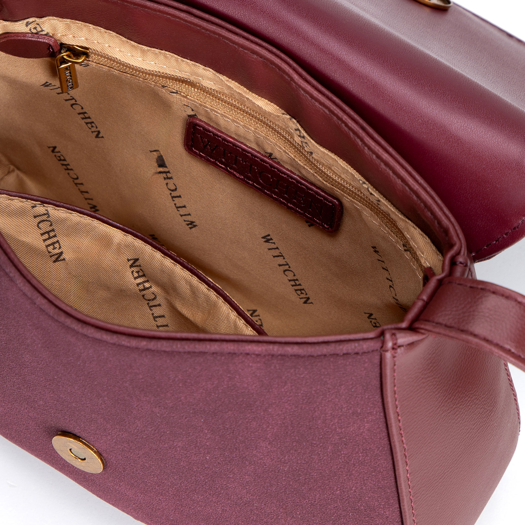 Dámska crossbody kabelka Wittchen z imitácie kože s moderným vzhľadom, Vyberte variant slivková