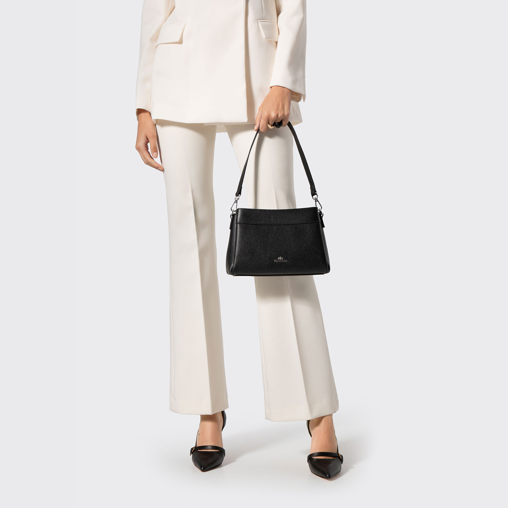 Strieborná dámska crossbody kabelka Wittchen z prírodnej kože, Vyberte variant čierno-strieborná