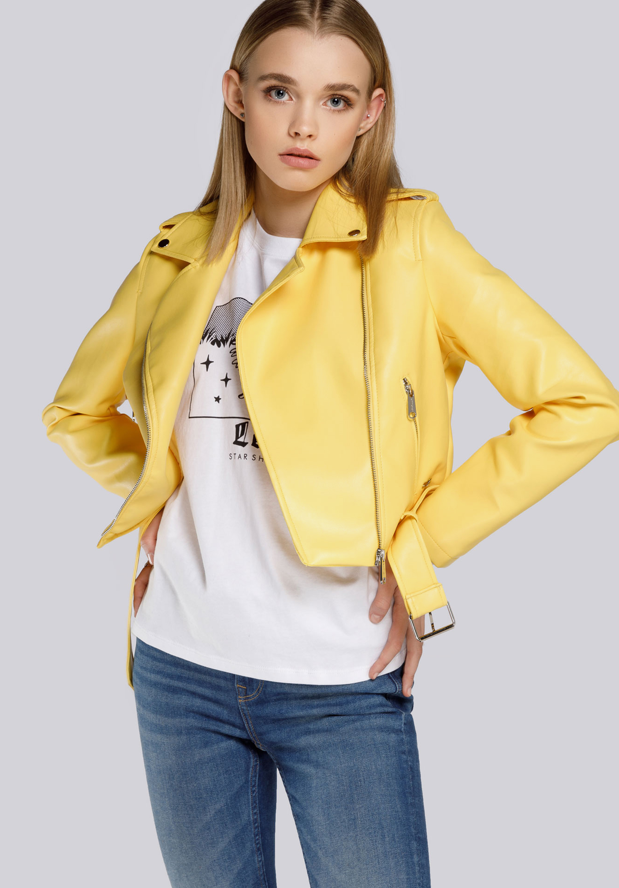 Damska ramoneska o fasonie cropped