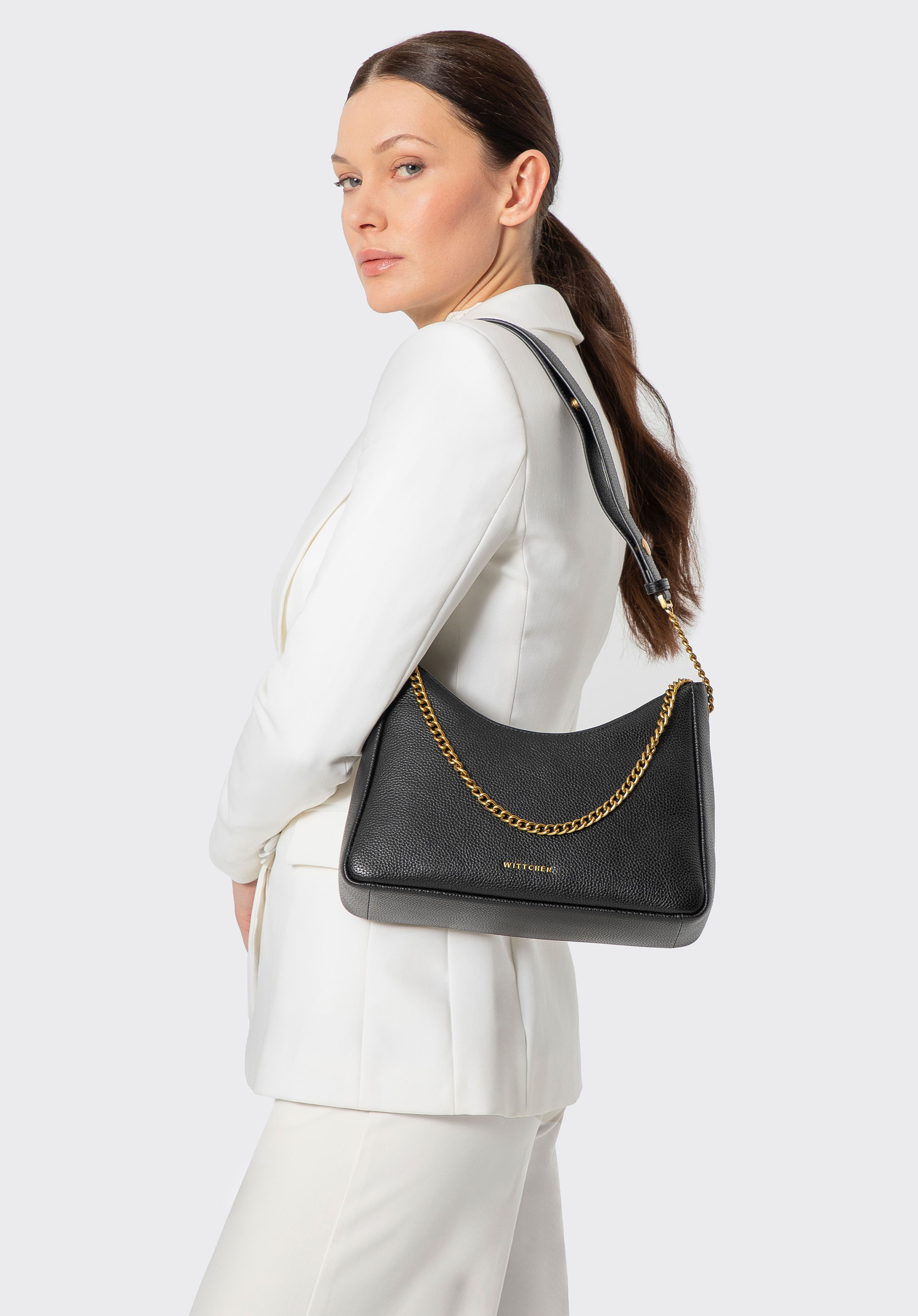 Women's leather baguette bag, black-gold, 100-4E-606-1G, Photo 1