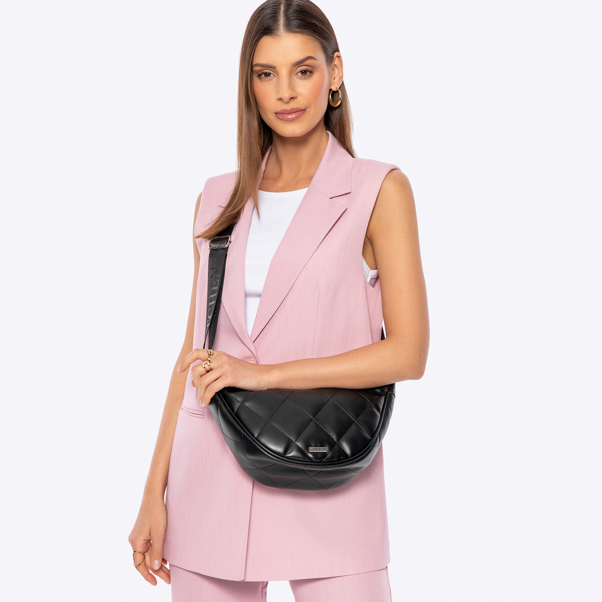 Čierno-strieborná dámska crossbody kabelka s geometrickým prešívaním 100-4Y-422-1S, Vyberte variant čierno-strieborná