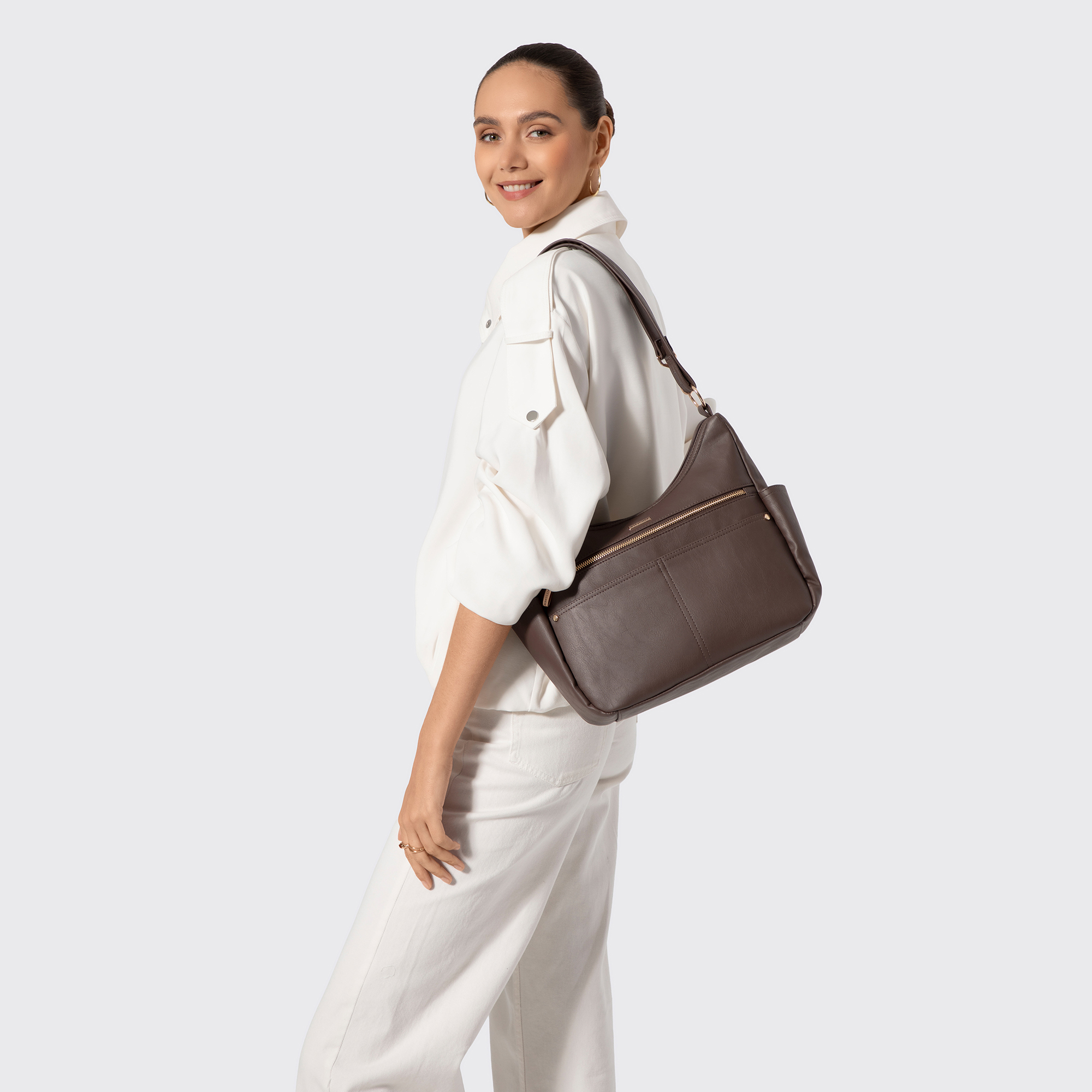 Tmavohnedá dámska crossbody kabelka Wittchen z polyesteru s elegantným vzhľadom, Vyberte variant tmavohnedá