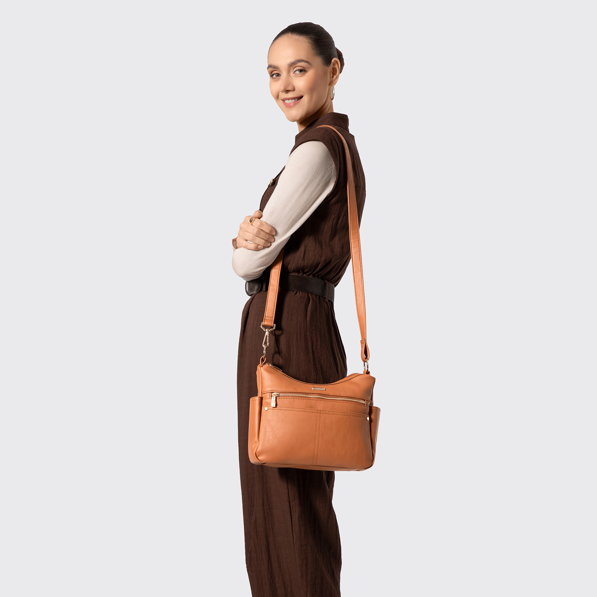 Svetlohnedá dámska crossbody kabelka Wittchen z polyesteru s elegantným vzhľadom, Vyberte variant svetlohnedá