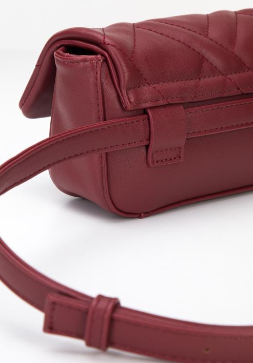 Women's quilted waist bag, burgundy, 95-3Y-517-3, Photo 4