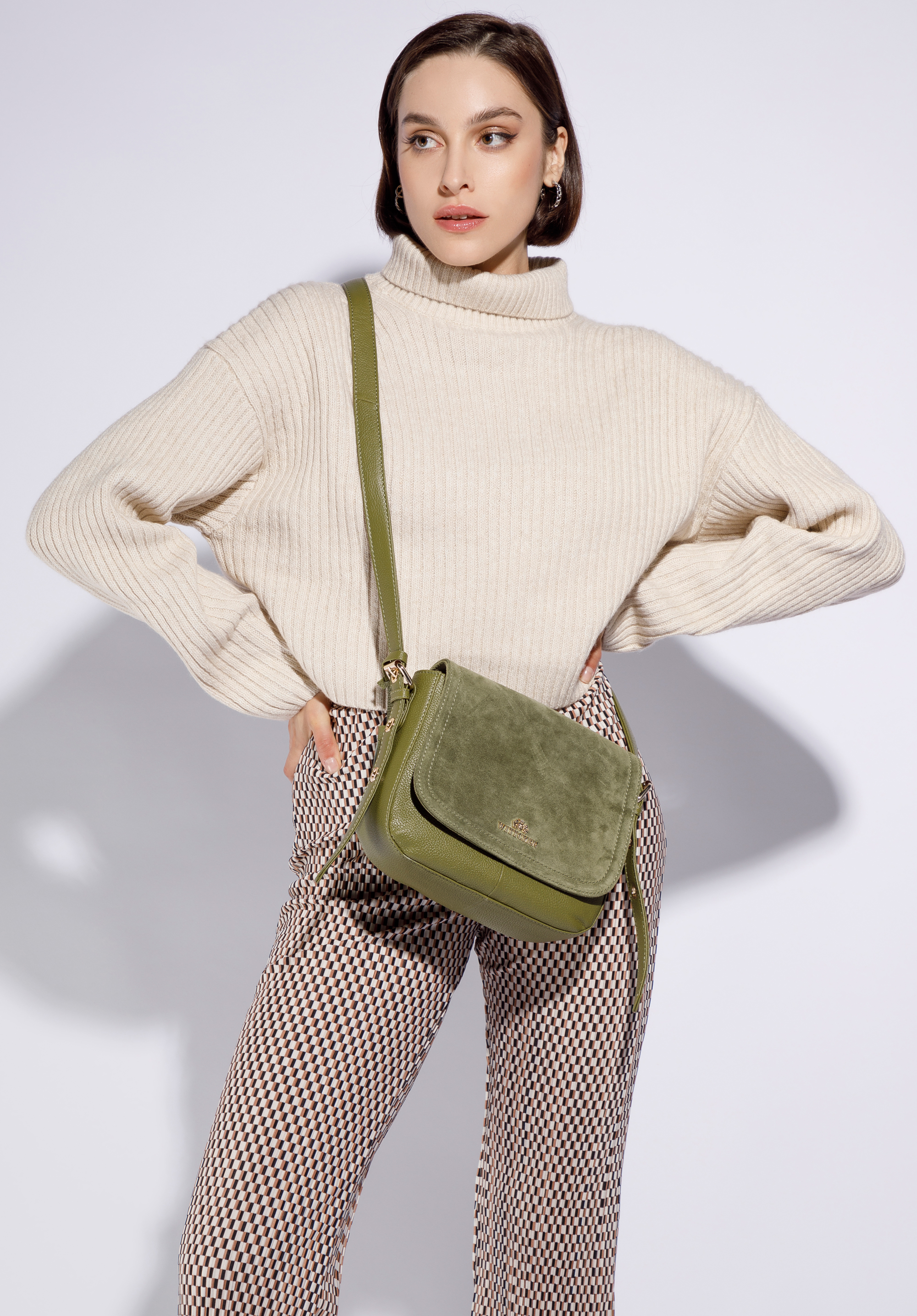 Women's leather saddle bag with tassel detail, green, 95-4E-023-Z, Photo 1