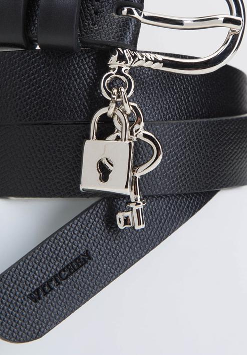 Women's leather belt with padlock detail, black, 92-8D-307-S-M, Photo 3