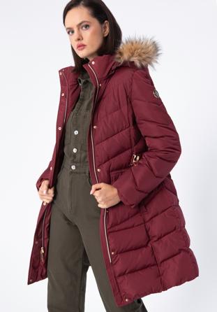 Damski płaszcz pikowany z paskiem, ciemny czerwony, 97-9D-900-3-M, Zdjęcie 1