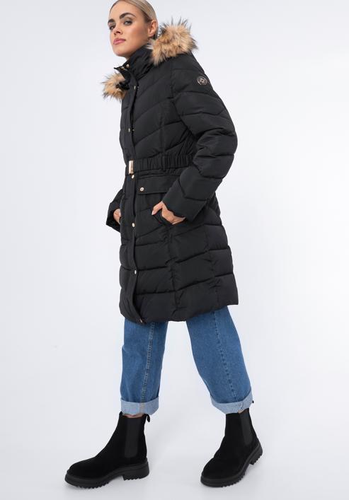 Damski płaszcz pikowany z paskiem, czarny, 97-9D-900-3-S, Zdjęcie 3