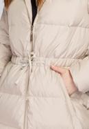 Damski płaszcz pikowany ze ściągaczem w talii, beżowy, 93-9D-400-Z-XS, Zdjęcie 7