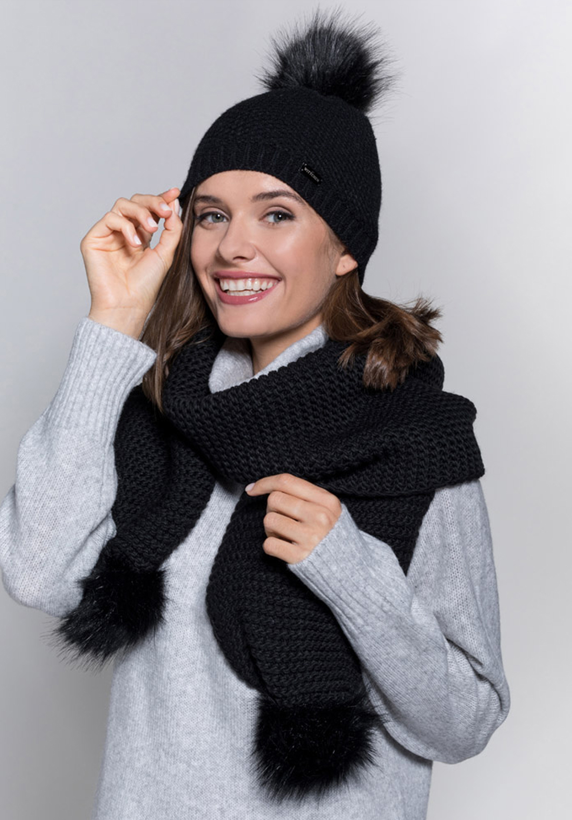 Black pom pom store scarf