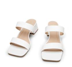 klapki damskie skórzane białe