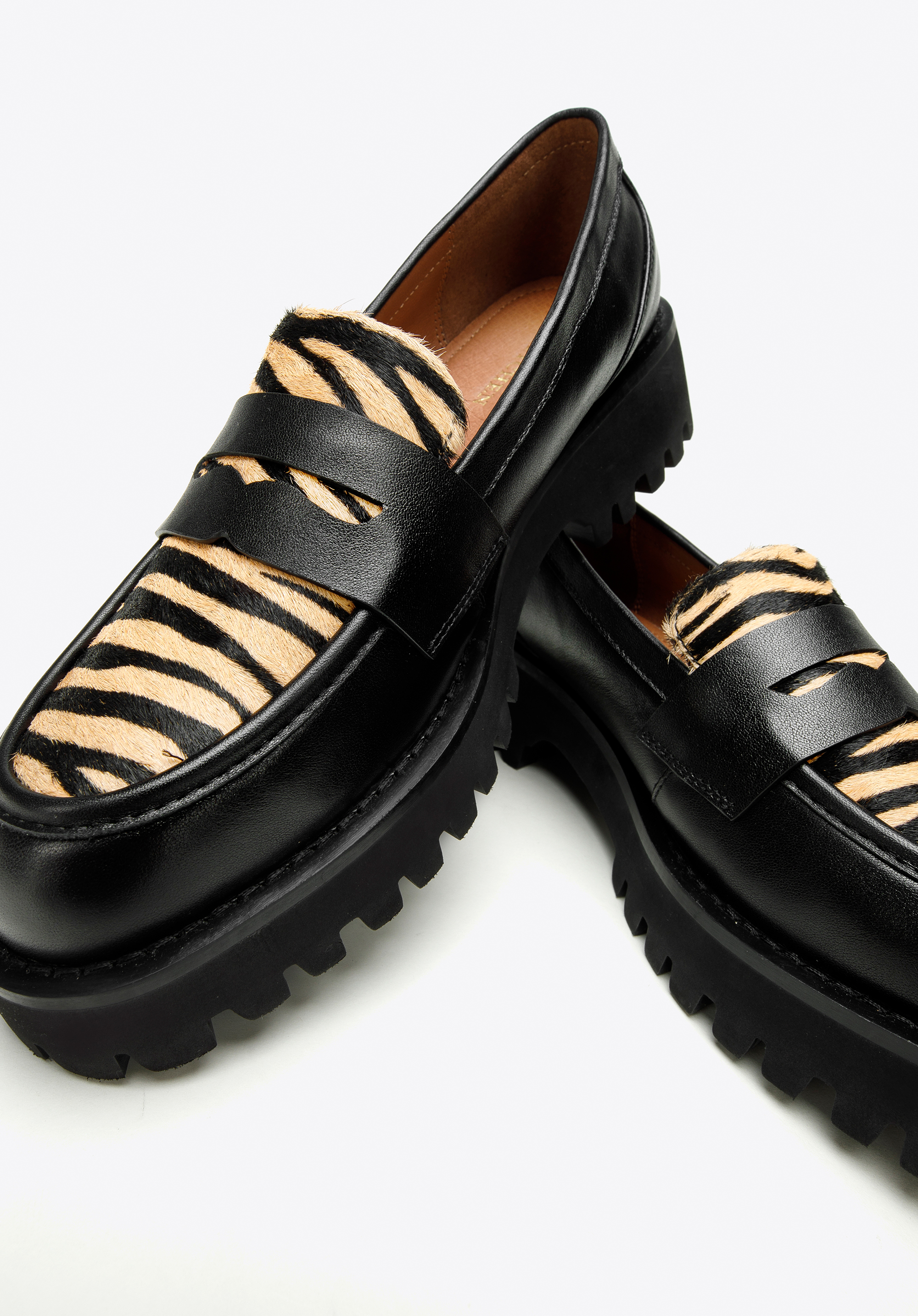 Women''s animal print leather moccasins black-beige